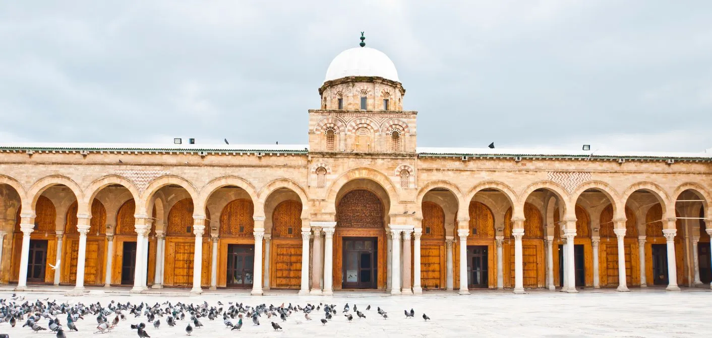 Tunis, Tunisie, art de vivre et déplacements